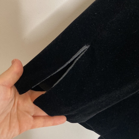 Vintage Vest Womens Small Medium Black Velvet Gold Embroidered Baroque Goth 90s - Picture 10 of 11